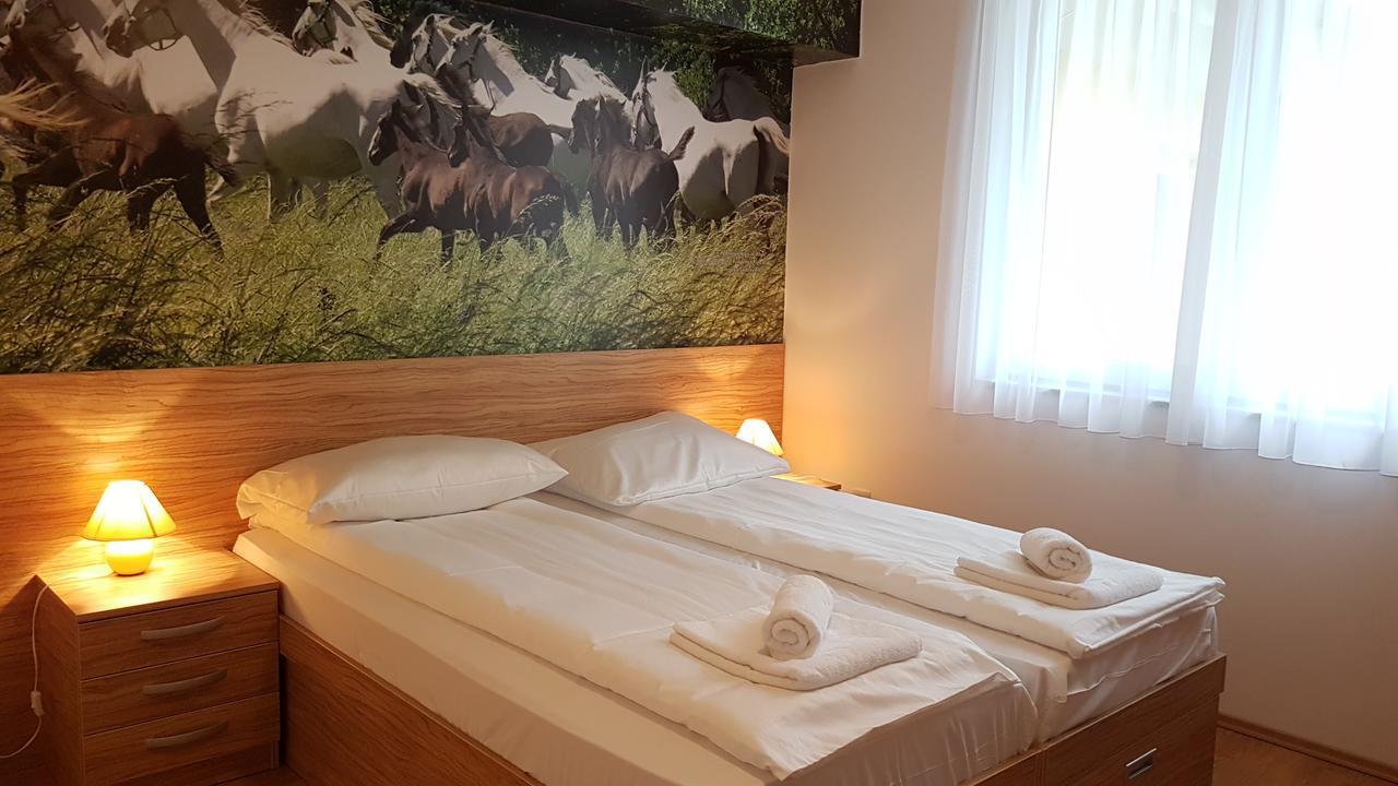 B&B By The Way Ljubljana Exterior photo