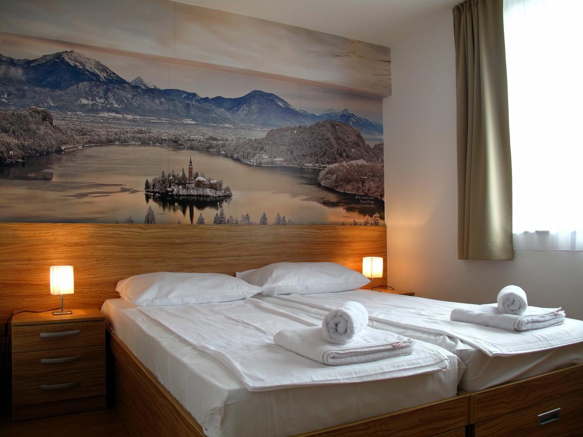 B&B By The Way Ljubljana Exterior photo